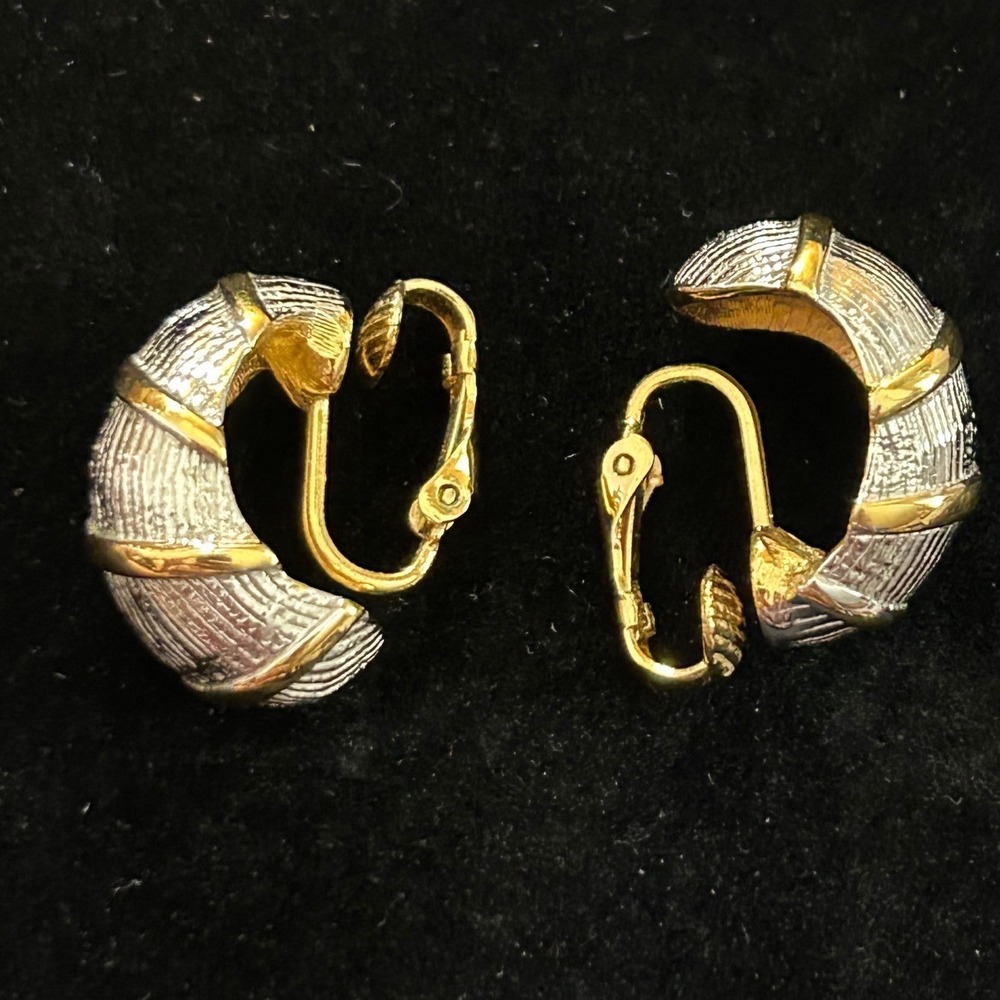 Vintage Two Tone Clip On Earrings – Textured Gold Silver Half Hoop Retro